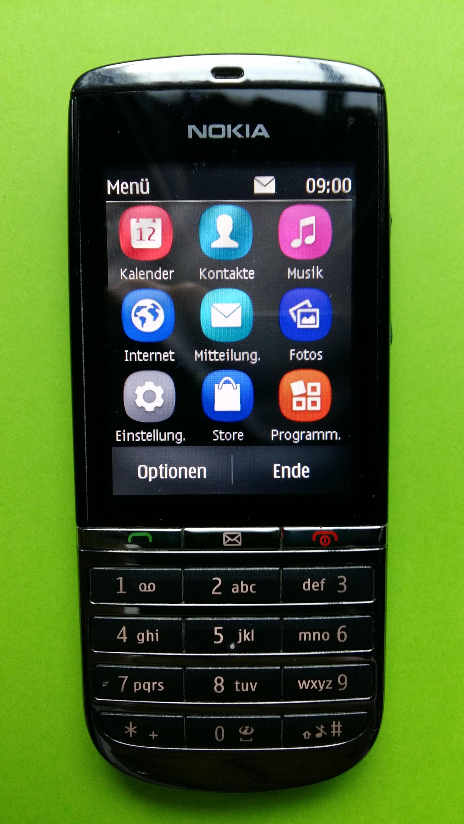 image-7300145-Nokia 300 Asha (1)1.jpg